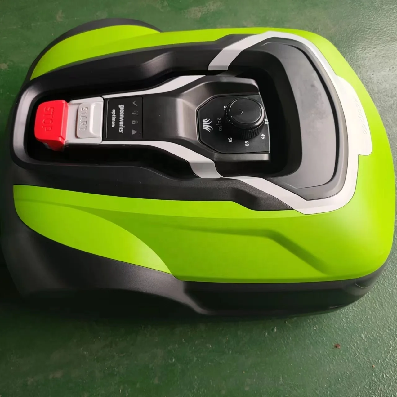 Robot pemotong rumput otomatis - Smart Gardening ulasan dan harga